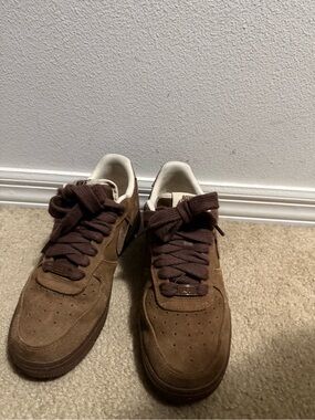 Nike Brown Suede Men’s Low-Top Sneakers